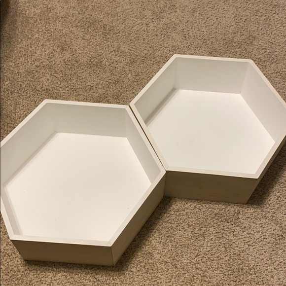 honeycomb 🍯 shelving